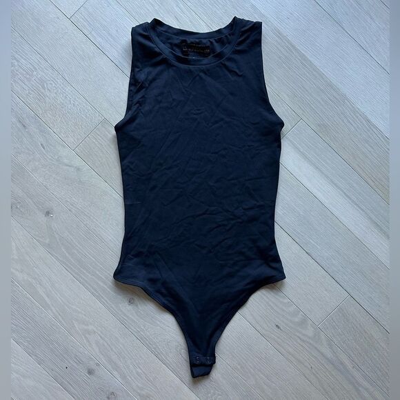 House of Harlow 1960 Tops - House of Harlow 1960 women's black crew neck bodysuit
